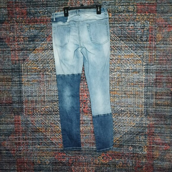 Venus womens dark medium light wash distressed patchwork skinny jeans 8x30 EUC - Picture 2 of 13